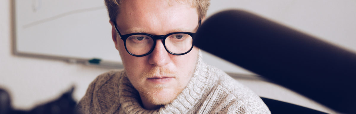 Lasse Petersdotter Büro Schreibtisch